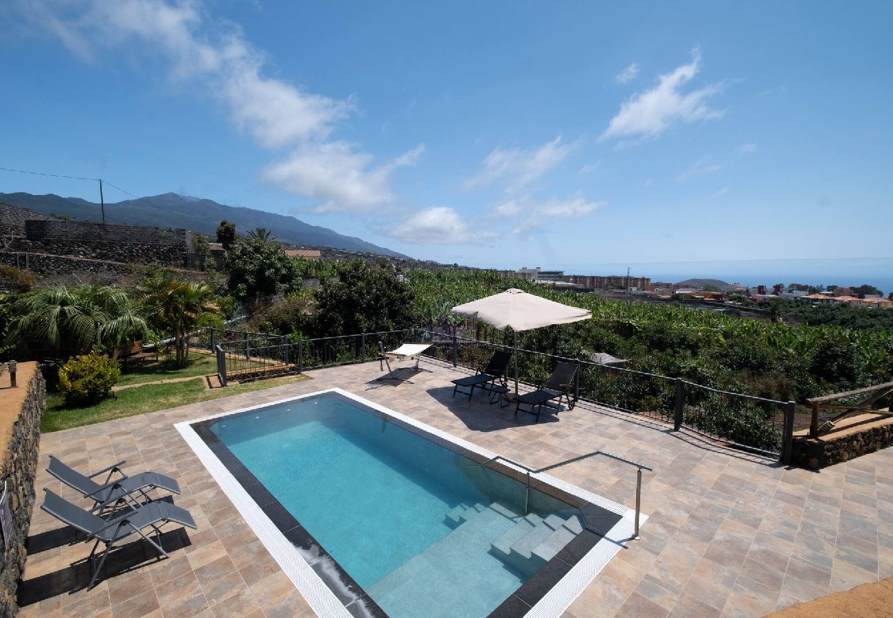 Villa en Los Llanos de Aridane - Villa La Graja by Huskalia | piscina privada