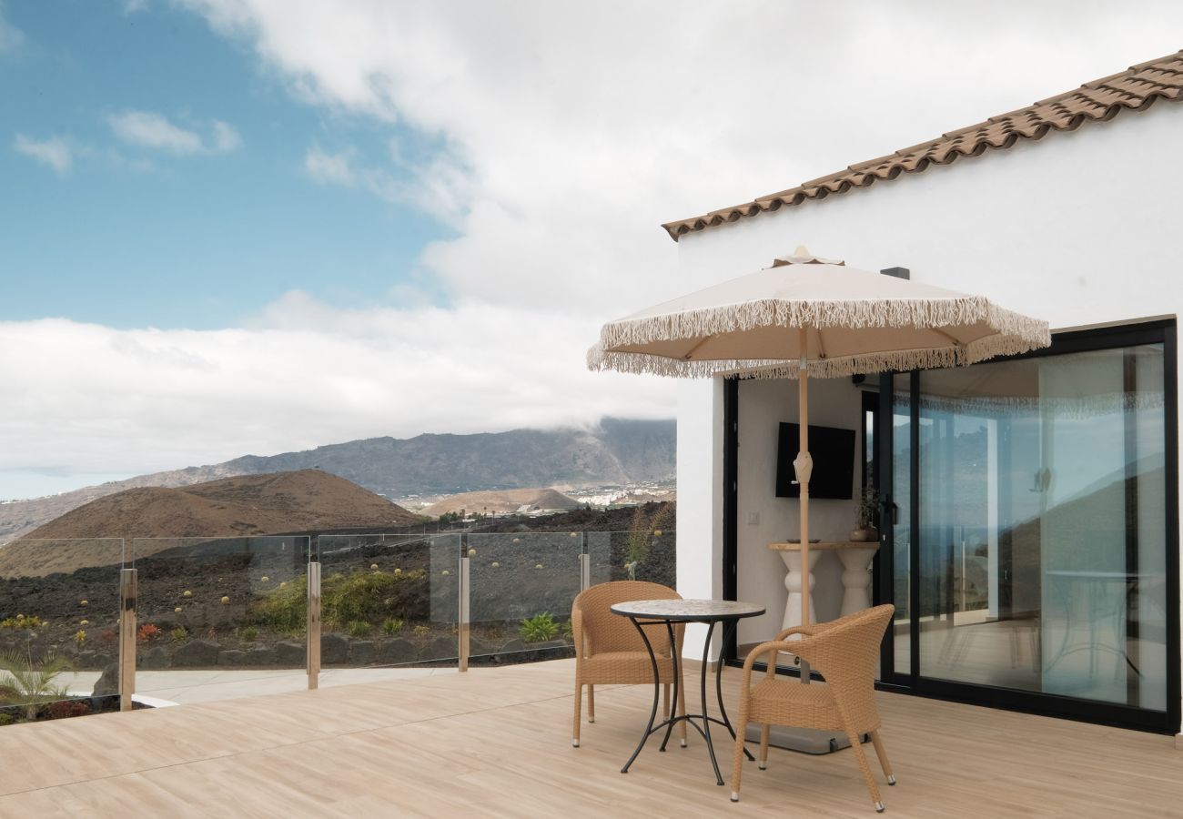 Apartamento en Los Llanos de Aridane - Finca El Moral by Huskalia - Suite Nogal