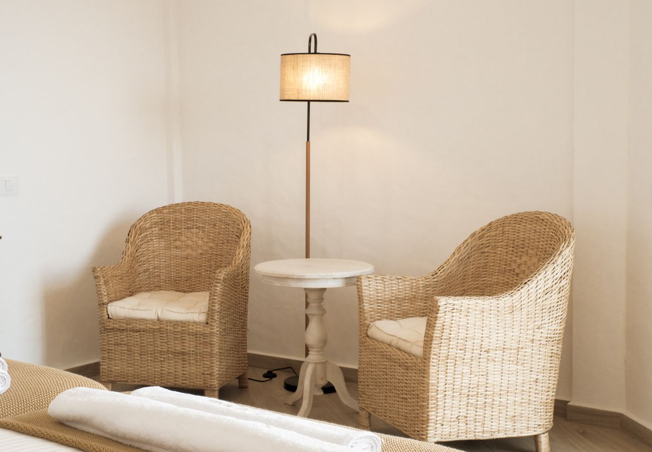 Ferienwohnung in Los Llanos de Aridane - Finca El Moral by Huskalia - Suite Higuera