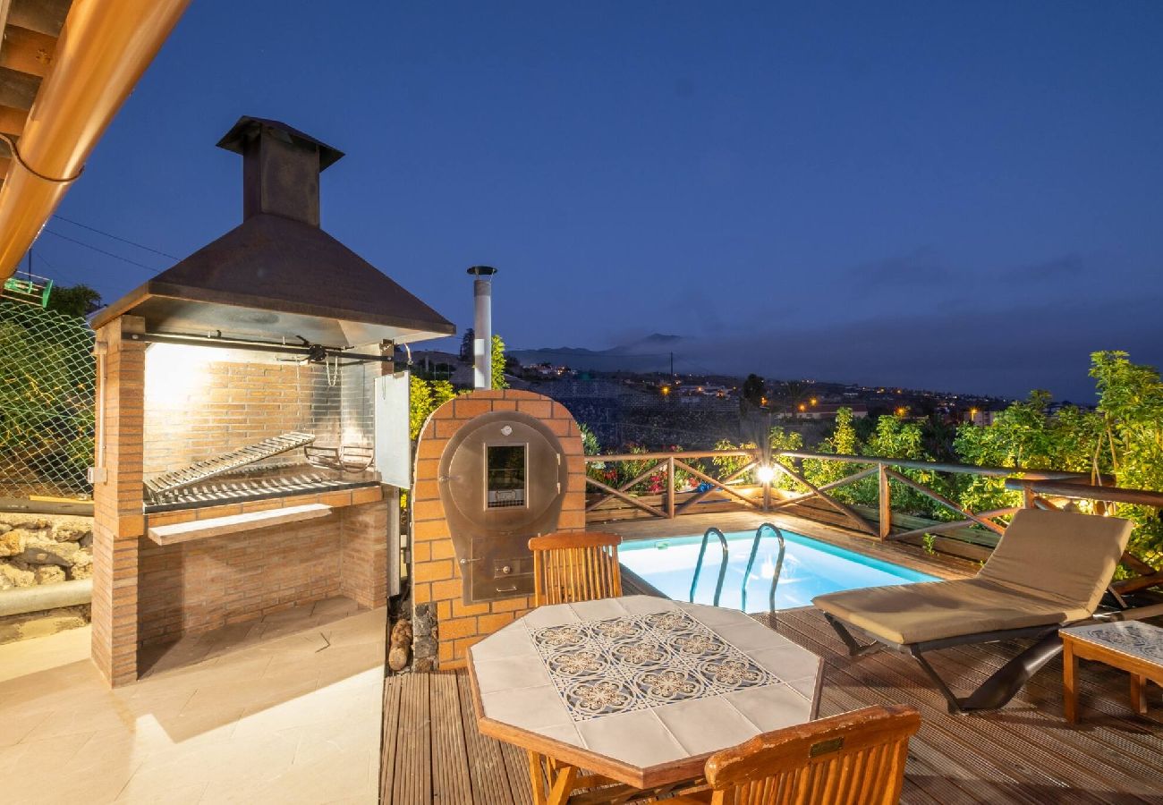 House in Los Llanos de Aridane - Casa Sophie by Huskalia | w/ private pool