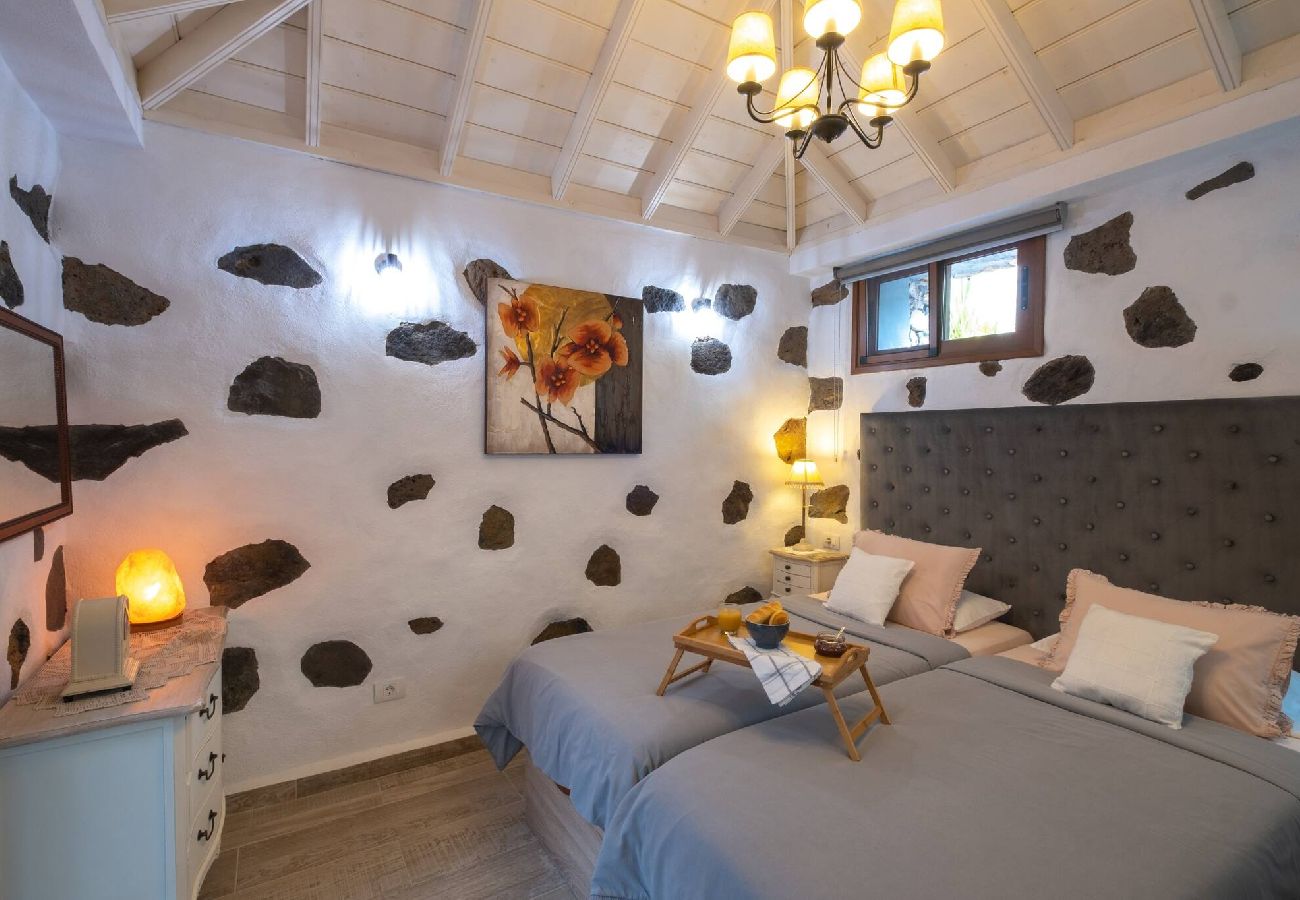 House in Los Llanos de Aridane - Casa Sophie by Huskalia | w/ private pool
