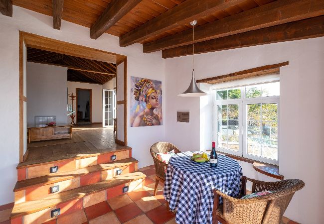 House in El Paso - Casa Cordobes by Huskalia House in El Paso - Casa Cordobes by Huskalia