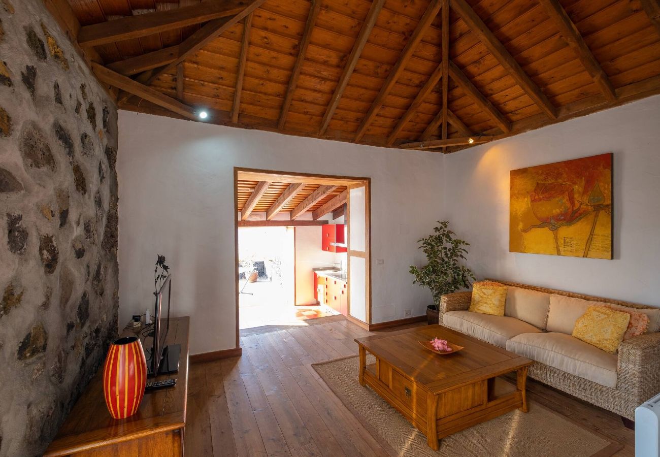 House in El Paso - Casa Cordobes by Huskalia