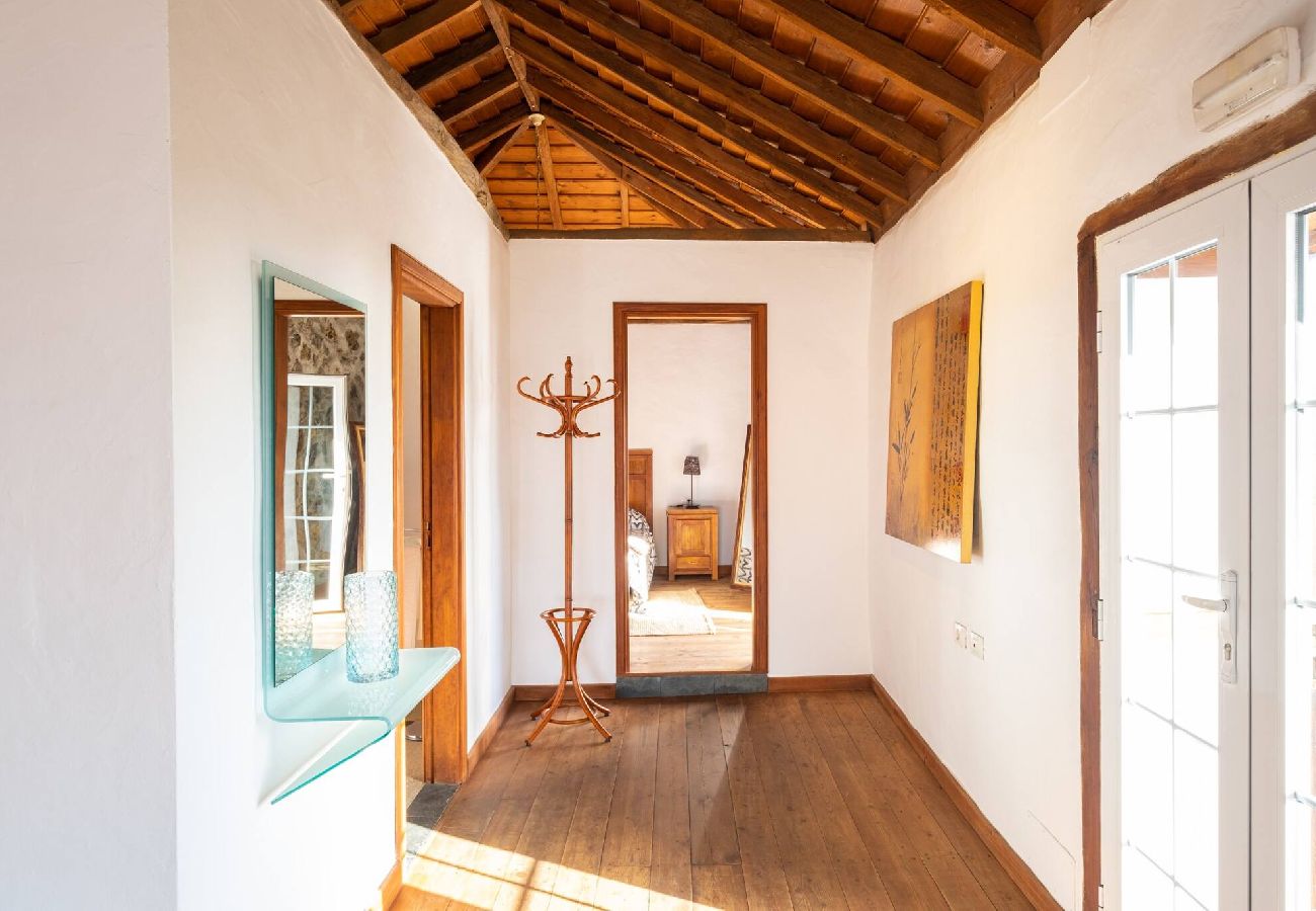 House in El Paso - Casa Cordobes by Huskalia