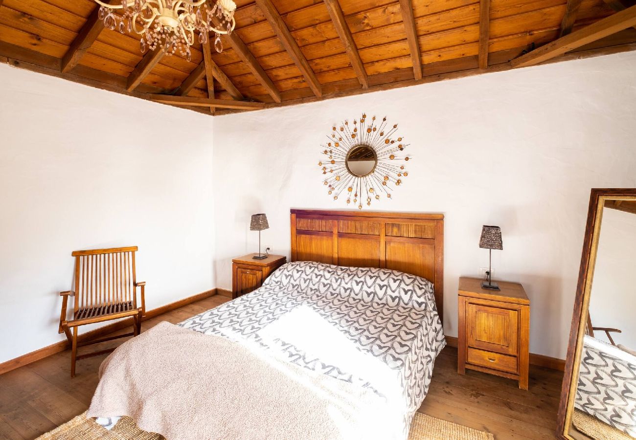 House in El Paso - Casa Cordobes by Huskalia