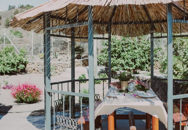 House in El Paso - Casa Anna by Huskalia House in El Paso - Casa Anna by Huskalia