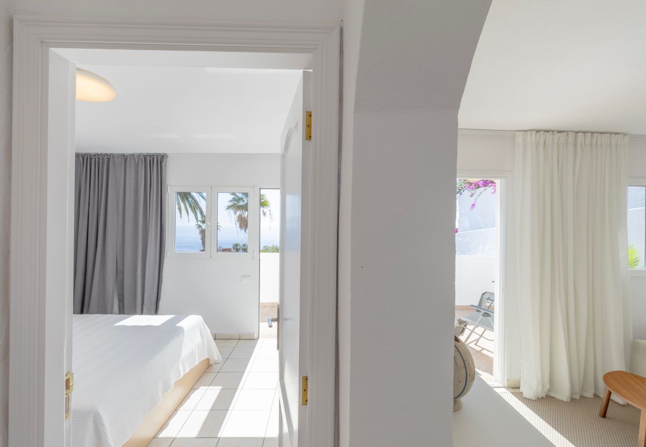 Apartment in Tazacorte - Casa Málaga by Huskalia