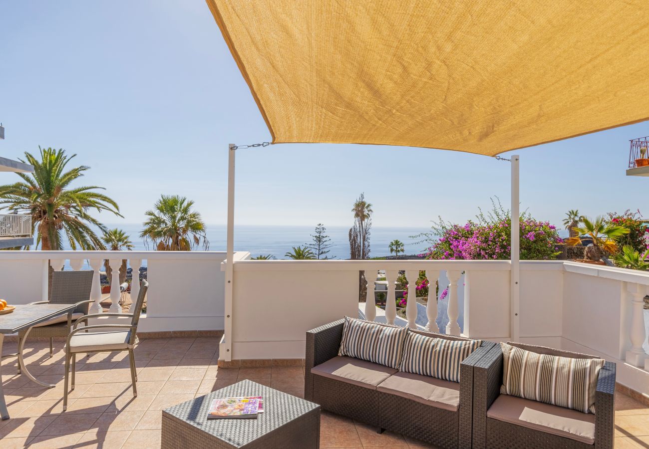 Apartment in Tazacorte - Casa Málaga by Huskalia
