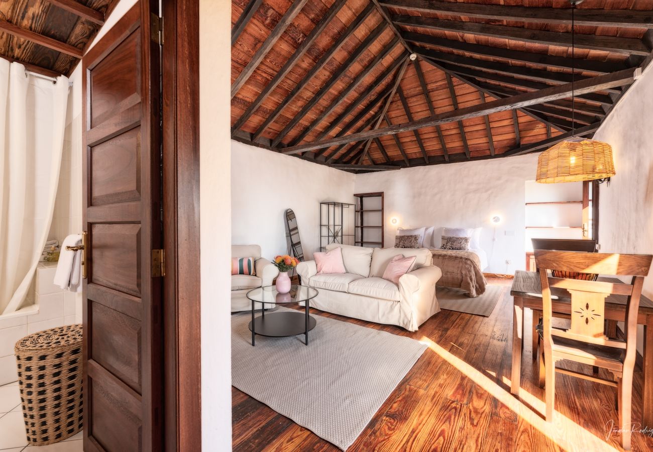 Rent by room in Breña Alta - Soleil - Finca El Ingeniero