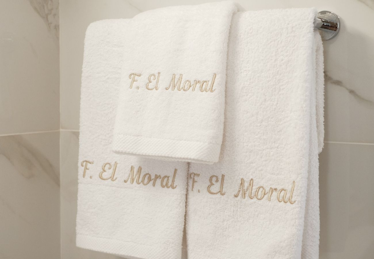 Apartment in Los Llanos de Aridane - Finca El Moral by Huskalia - Suite Nogal