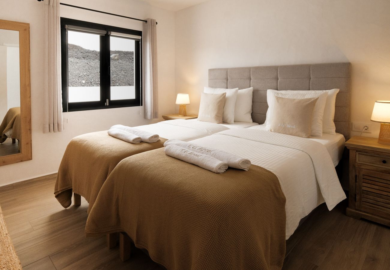 Apartment in Los Llanos de Aridane - Finca El Moral by Huskalia - Suite Nogal